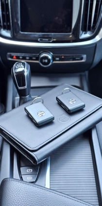 Volvo V60 cena 89900 przebieg: 115000, rok produkcji 2019 z Oława małe 667